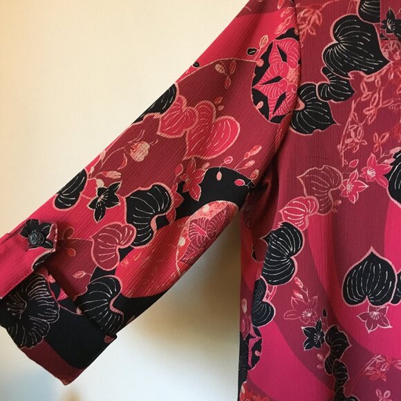 TanJay Crepe Queen of Hearts & Spades Button Down Shirt - Picture 5 of 14